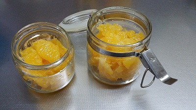 レモン絞り器で蜜柑ジュースを! レモン絞り器で蜜柑ジュースを!