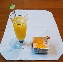 レモン絞り器で蜜柑ジュースを! レモン絞り器で蜜柑ジュースを!