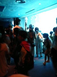 水族館の中へ 2008/08/09 14:51:06