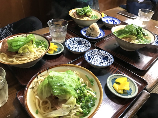 沖縄そばおおしろ でワイワイ 沖縄そばおおしろ でワイワイ