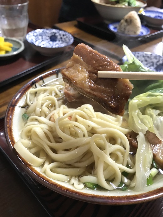 沖縄そばおおしろ でワイワイ 沖縄そばおおしろ でワイワイ