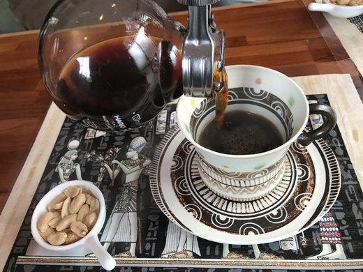 カフェ・カミーノ・デ・アラブで異国 カフェ・カミーノ・デ・アラブで異国
