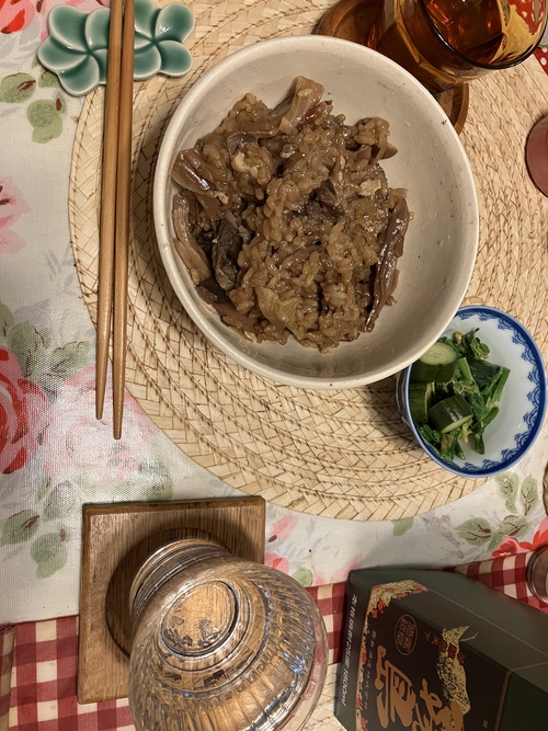 ほうれん草は胡麻油と塩で ほうれん草は胡麻油と塩で