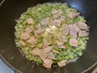 えんどう豆とハムのパスタ えんどう豆とハムのパスタ