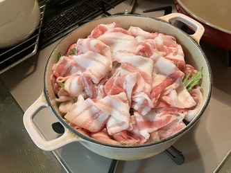 昼過ぎに、洗濯物干す 昼過ぎに、洗濯物干す