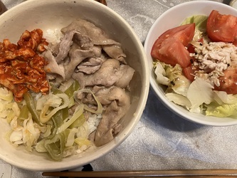 今にも降り出しそうな 今にも降り出しそうな