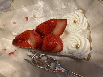 大雨とケーキ 大雨とケーキ