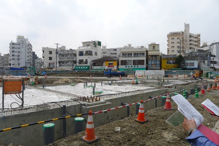 まちあるき「農連市場、深夜から元気に営業中」(第9回マチグヮー楽会企画) まちあるき「農連市場、深夜から元気に営業中」(第9回マチグヮー楽会企画)