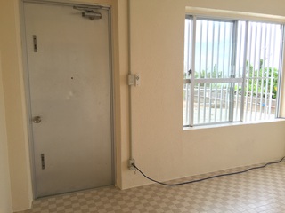 OPEN前の部屋① OPEN前の部屋①