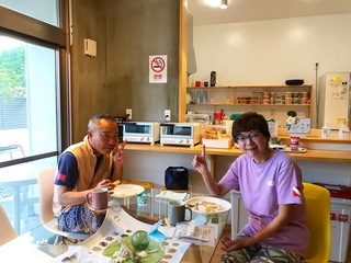 ワイワイしてるもすら~や。 ワイワイしてるもすら~や。