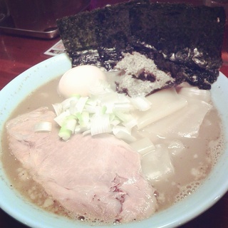 久しぶりの店ラーメン 久しぶりの店ラーメン
