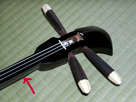 三線のお化粧直し