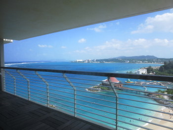 ルネッサンスリゾート沖縄からの海の眺め