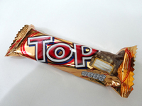 タイで売っていたチョコバー「TOP」を食べてみた。