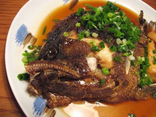 まぐろ専門居酒屋「ひとし」・近海魚の煮付け