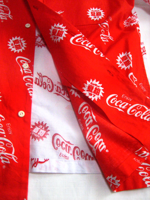かりゆしウェア「Coca-Cola(コカコーラ)」裏生地