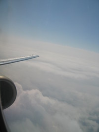 石垣から与那国島への飛行機より 2007/06/08 23:37:18