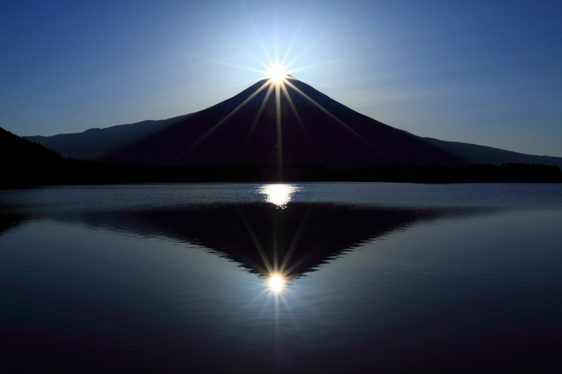 明けましておめでとうございます 明けましておめでとうございます