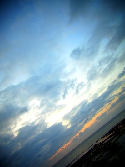 +東シナ海に沈む夕陽+