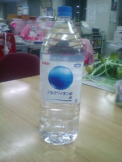 2ℓ飲む・・・飲む