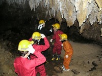 南の島の洞くつ探検、先のり!