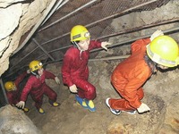 南の島の洞くつ探検、先のり!
