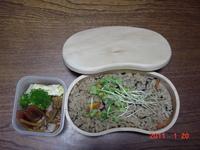 お弁当箱