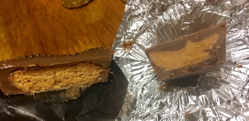 これぞアメリカ菓子。ピーナッツバター入りのチョコ菓子を比較 これぞアメリカ菓子。ピーナッツバター入りのチョコ菓子を比較
