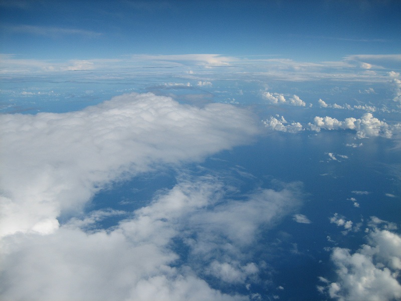 きっと雲の下は・・・