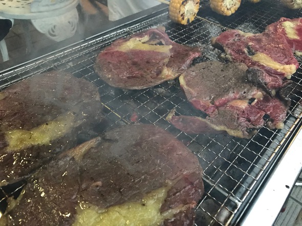 GW恒例の自宅の庭先でBBQ GW恒例の自宅の庭先でBBQ
