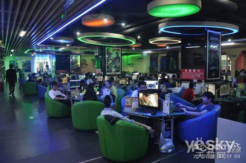 中国のネットカフェ(网吧)がマジヤバイ件。昔と今を比べてみると一目瞭然 中国のネットカフェ(网吧)がマジヤバイ件。昔と今を比べてみると一目瞭然