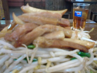沖縄そば《寿》《豚豚屋》《ぴぱら》《ひかり屋食堂》《島風》