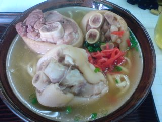 沖縄そば《嶺吉食堂》