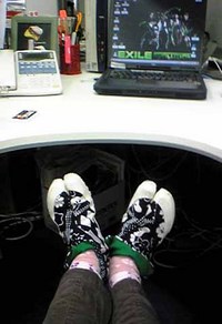 地下足袋ダンサー？？ 2008/05/29 22:32:56