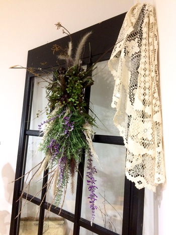 新築祝いに琉球ボタニカルスワッグを花贈り 新築祝いに琉球ボタニカルスワッグを花贈り