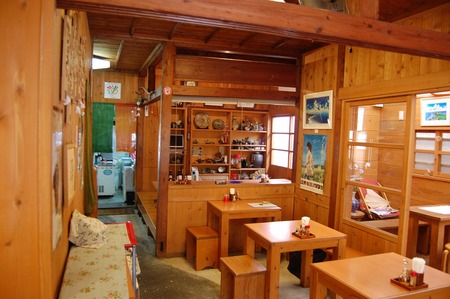 久茂地放送屋 すばらしき、すば屋たち すーる 沖縄そば 沖縄そば伝道師 野崎真志