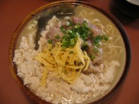 高江洲そば　ゆしどうふそば