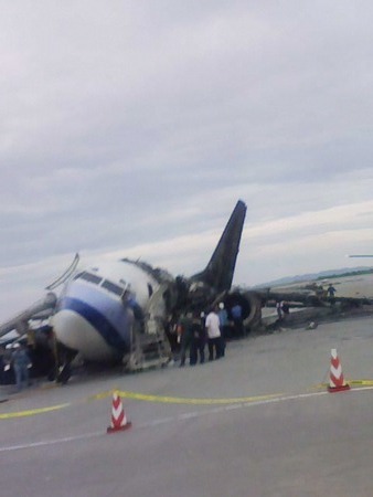 飛行機炎上