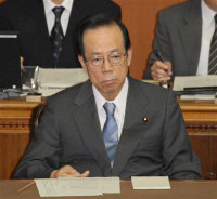 産経新聞、問責決議で憮然とする福田総理