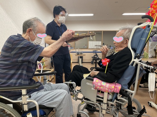 敬老会を開催しました(*^^*)デイサービスてだこ苑 敬老会を開催しました(*^^*)デイサービスてだこ苑