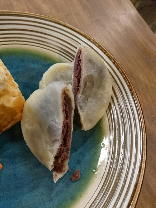 山城饅頭をいただきました。ありがとうございました。 山城饅頭をいただきました。ありがとうございました。