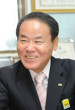 比嘉ブラック社長
