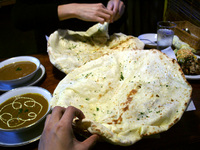 巨大ナン