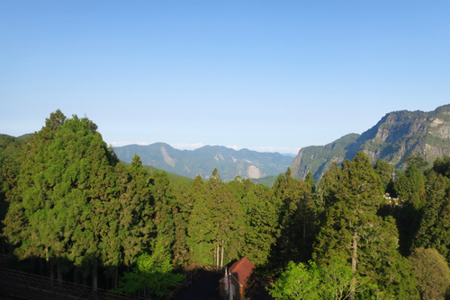 4日目阿里山→嘉儀→高雄 4日目阿里山→嘉儀→高雄