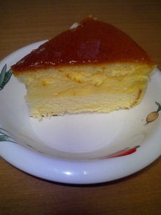 移動パン屋さん「オリオンベーカリー」のチーズケーキ500円