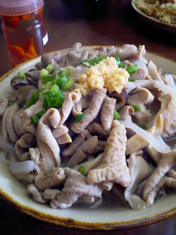 我部祖河そばの中味そば６００円