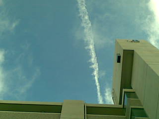 我が家と青い空