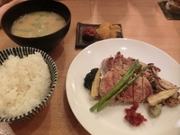 おいしい！満つ氣の晩ごはん♪ポークステーキ＆とんかつ☆ 2012/04/22 17:26:41