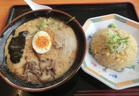 うまーい！！山ちゃんラーメン　♪熊本ラーメンです☆ 2012/04/30 09:17:06