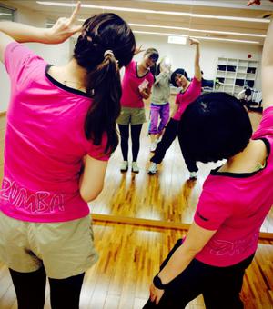 ピンキーZUMBAガールズ@琉球新報カルチャーセンターZUMBA